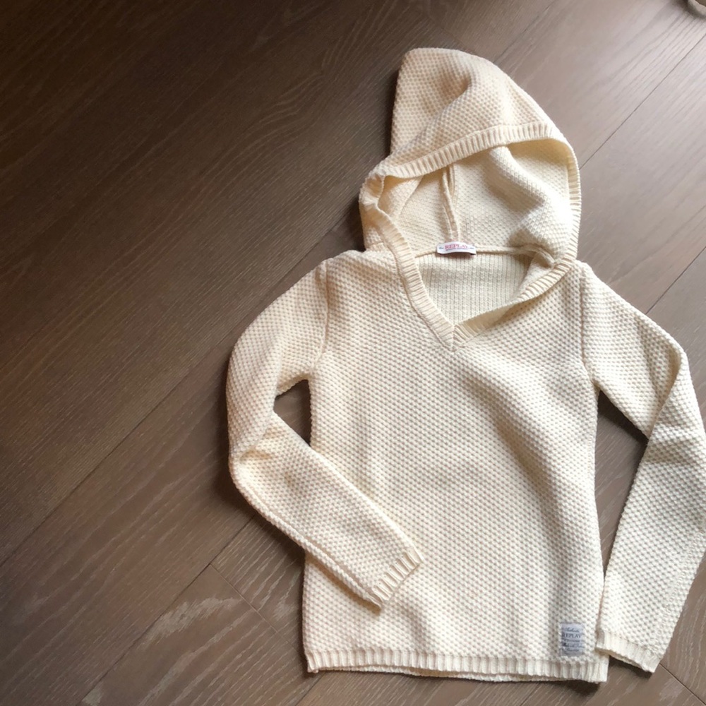 Replay Sweater